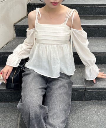 NICE CLAUP / OLIVE des OLIVE OUTLET(ナイスクラップ  / オリーブ デ オリーブ アウトレット) 【RMAF】袖2wayシャーリングブラウス