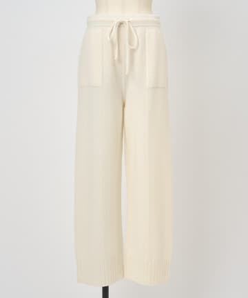 BEARDSLEY(ビアズリー) 《UMARMUNG》ウールニットパンツ