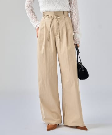 mystic(ミスティック) 【２サイズ展開/幅広いアイテムとの相性◎】サテンベルトパンツ