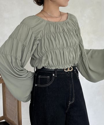 Thevon.(ゼヴォン) ボリュームスリーブシャーリングワンショルブラウス