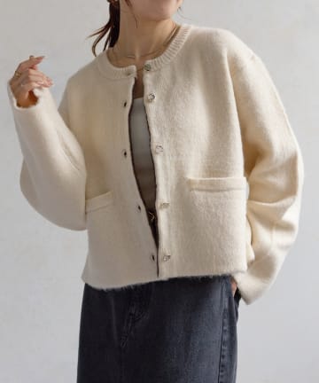 Thevon.(ゼヴォン) GOLDボタンニットジャケット