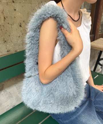 CIAOPANIC TYPY(チャオパニックティピー) BIGカラビナ付きワンハンドルボアBAG