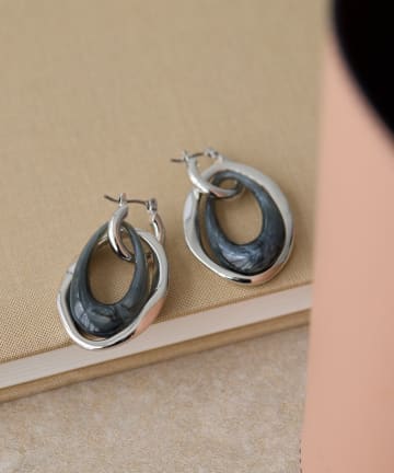 ear PAPILLONNER(イア パピヨネ) ダブルリングフープピアス