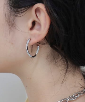 FREDY & GLOSTER(フレディ アンド グロスター) メタルカールピアス