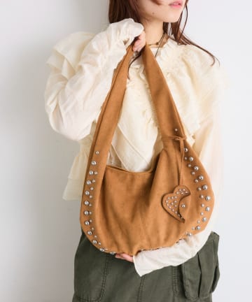 w closet(ダブルクローゼット) ハートチャーム付スエードBAG