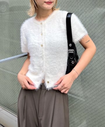 WHO’S WHO gallery(フーズフーギャラリー) シャギー半袖カーデ