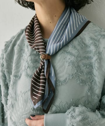 レザーリング付き2色ストライプスカーフ