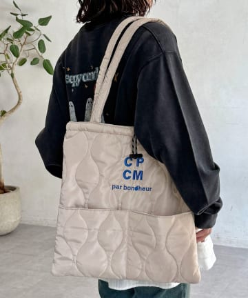 CPCM(シーピーシーエム) キルトロゴトートバッグ