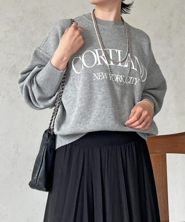 un dix cors(アンディコール) ロゴニットソープルオーバー