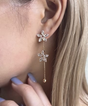 Lattice(ラティス) フラワービジューピアス