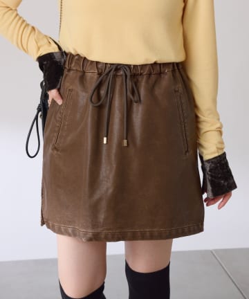 COLLAGE GALLARDAGALANTE(コラージュ ガリャルダガランテ) レザーライクミニスカパン