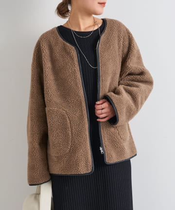 OUTLET(アウトレット) 【un dix cors】リバーシブルパイピングボアコート