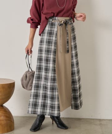 Jena　espace merveilleux(ジェナ　エスパスメルヴェイユ) ハトメ切替チェックスカート