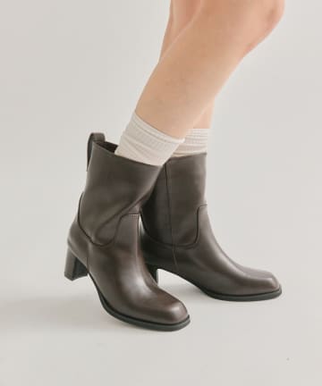 mystic(ミスティック) ヒールミドルブーツ