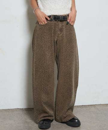 WHO’S WHO gallery(フーズフーギャラリー) アソート柄ローライズデニム