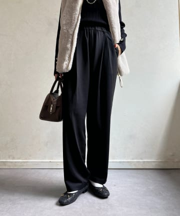 Chez toi(シェトワ) カットタックテーパードパンツ