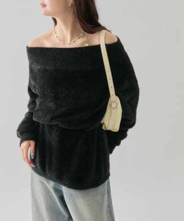 mystic(ミスティック) 【PNK/BEI　WEB限定カラー】ミンクライクワイドネックニット