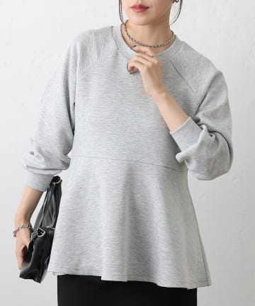 COLONY 2139(コロニー トゥーワンスリーナイン) ダンボールペプラムプルオーバー