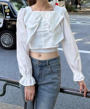 NICE CLAUP / OLIVE des OLIVE OUTLET(ナイスクラップ  / オリーブ デ オリーブ アウトレット) 【RMAF】リボンスクエアブラウス