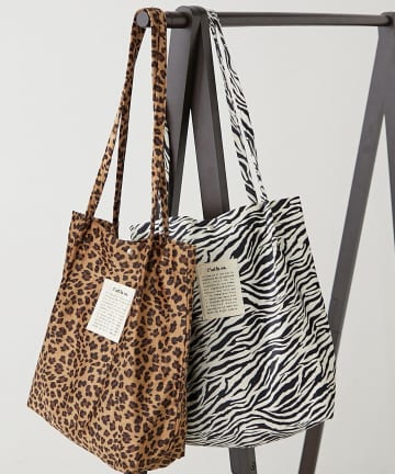 NICE CLAUP / OLIVE des OLIVE OUTLET(ナイスクラップ  / オリーブ デ オリーブ アウトレット) 【RMAF】フェイクスエードハンドルタックトート