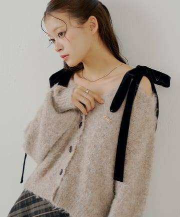 Chico(チコ) 【ブローチ取外し可】ベロアリボンルーズニットカーディガン