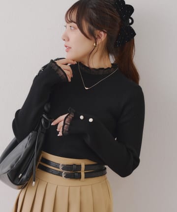 Remind me and forever(リマインドミーアンドフォーエバー) ボタンフレアスリーブニット