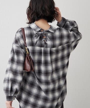 Remind me and forever(リマインドミーアンドフォーエバー) チェックタケノコタックブラウス