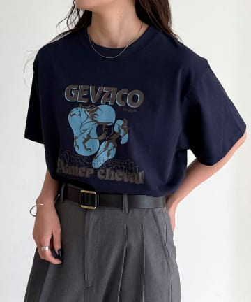 FREDY & GLOSTER(フレディ アンド グロスター) 【GEVACO】フロントプリントTシャツ