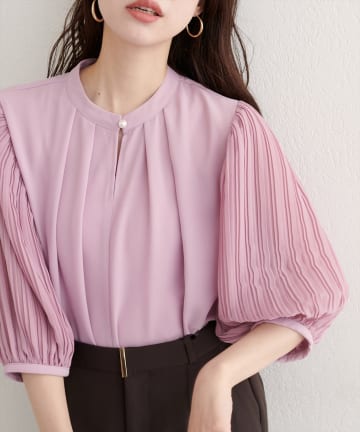 natural couture(ナチュラルクチュール) 【WEB限定】プリーツスリーブきれいめブラウス