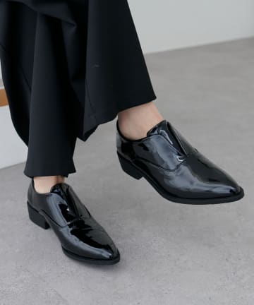 LARUTA(ラルータ) ポインテッドローファー
