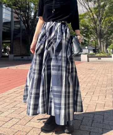 LARUTA(ラルータ) 【MAO別注】アシンメトリータフタチェックスカート