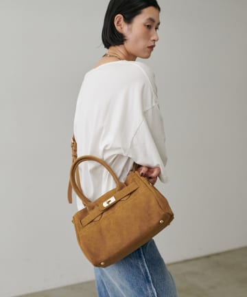 LARUTA(ラルータ) 【パルクロ限定】スエードスクエアバッグ