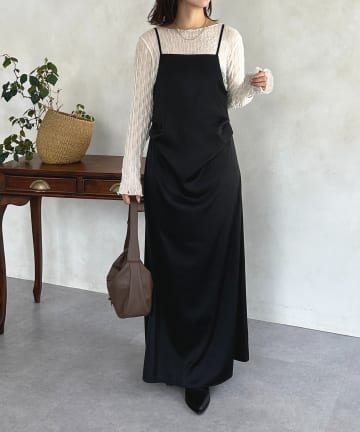 Thevon.(ゼヴォン) マットサテンドレープキャミワンピース
