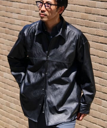 FREDY & GLOSTER(フレディ アンド グロスター) 【本革見え/3サイズ展開】UNISEX レザーシャウター フェイクレザーシャツ