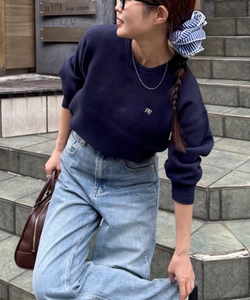 FREDY & GLOSTER(フレディ アンド グロスター) FR刺繍スウェットニットプルオーバー