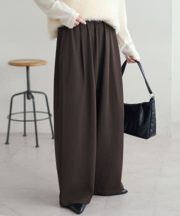 DISCOAT(ディスコート) 【感動の履き心地!/綺麗見え◎】タック使いイージーパンツ