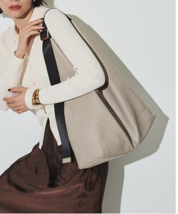 russet(ラシット) レザーホーボーバッグ L