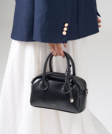 mystic(ミスティック) loti サークルプレート付きスクエアボストンBAG