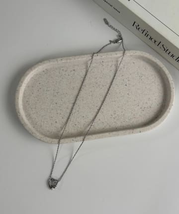 CAPRICIEUX LE'MAGE(カプリシュレマージュ) 〈GOLDY/ゴールディ〉トライアングルリボンネックレス