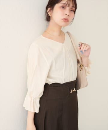 natural couture(ナチュラルクチュール) 【WEB限定】麻レーヨンタック袖ブラウス