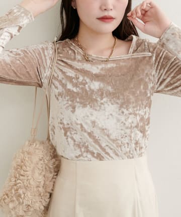 natural couture(ナチュラルクチュール) 【WEB限定】クラッシュベロアアシメネックプルオーバー