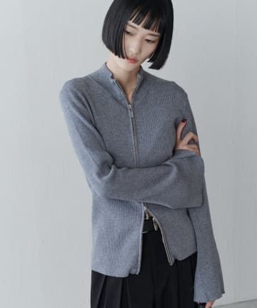 Lui's(ルイス) 袖フレアZIPプルオーバー