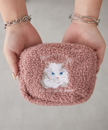 Remind me and forever(リマインドミーアンドフォーエバー) アニマル刺繍ボアポーチ