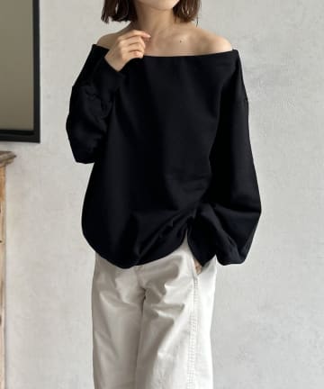 LOCUST(ローカスト) 【WEB限定】裏毛オフショルトレーナー