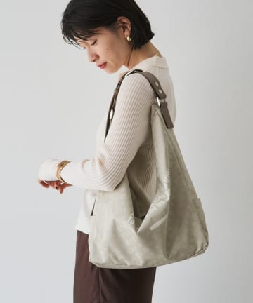 russet(ラシット) ステンシル風プリント ナイロン2WAYショルダーバッグ