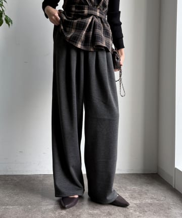 【WEB限定】タックイージーパンツ