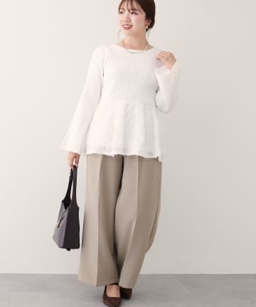 natural couture(ナチュラルクチュール) 【WEB限定】〈canami〉ニットドッキングフリンジぺプラムTOPS