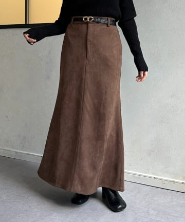 Thevon.(ゼヴォン) FスエードIラインスカート