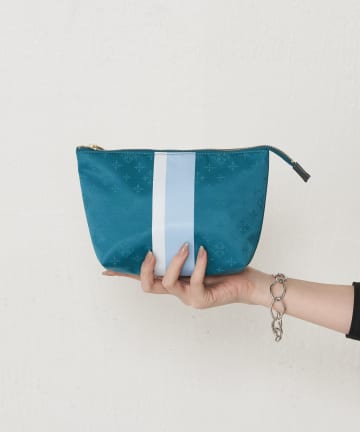 russet(ラシット) ラインプリントポーチ M