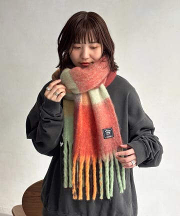 CPCM(シーピーシーエム) ふわふわバルキーチェックマフラー